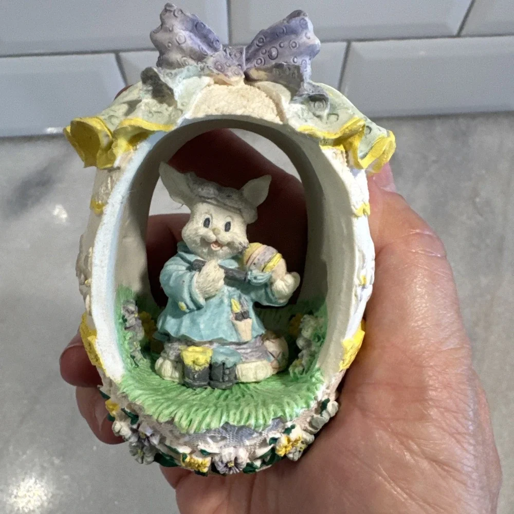 Muffy Vannderbear #457 Hopppy Egg Painting Figure‎